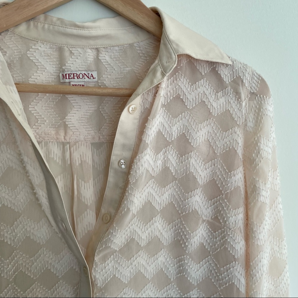Blouse - Picture 2 of 6